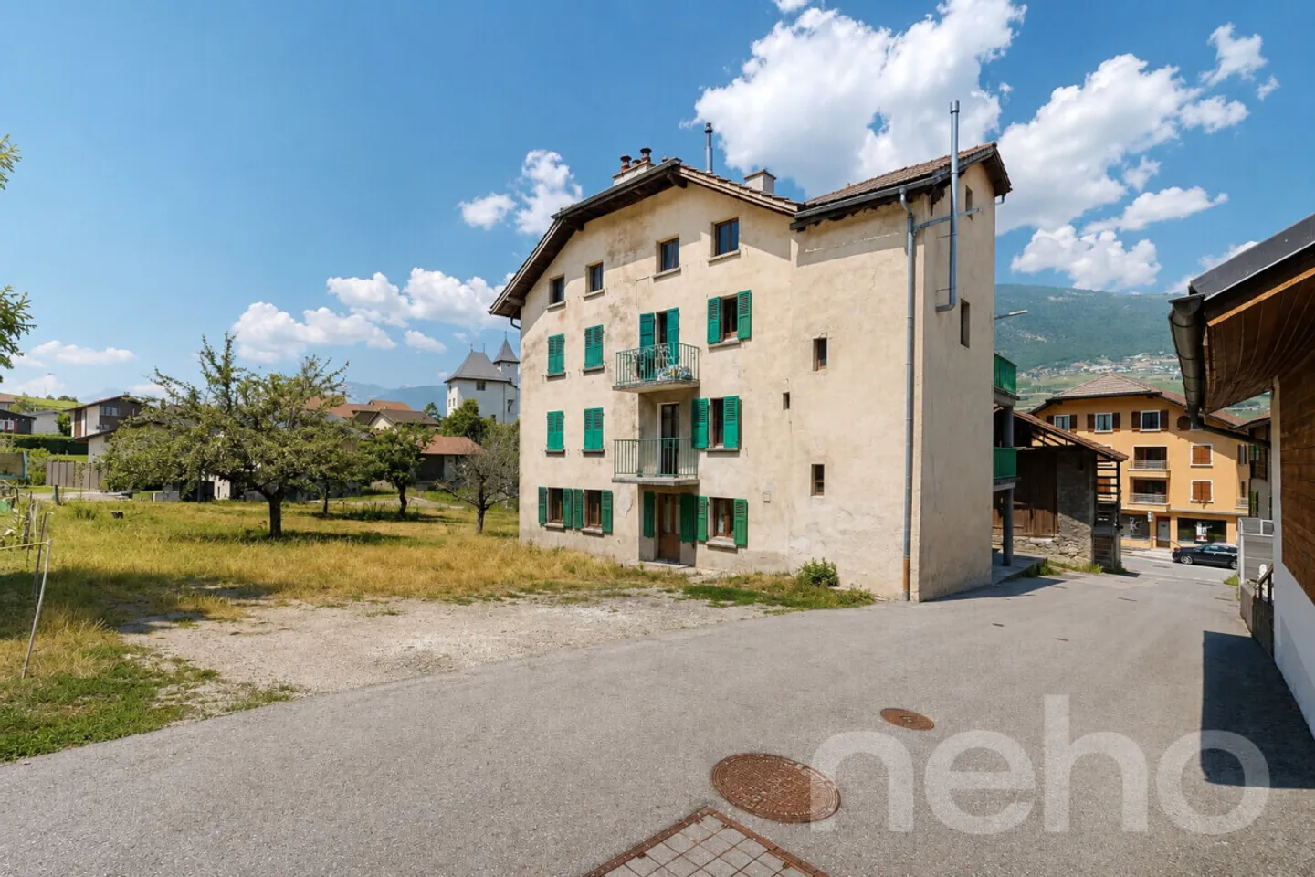 3.5-room apartment in Grône? High renovation potential - Photo 1 of 12