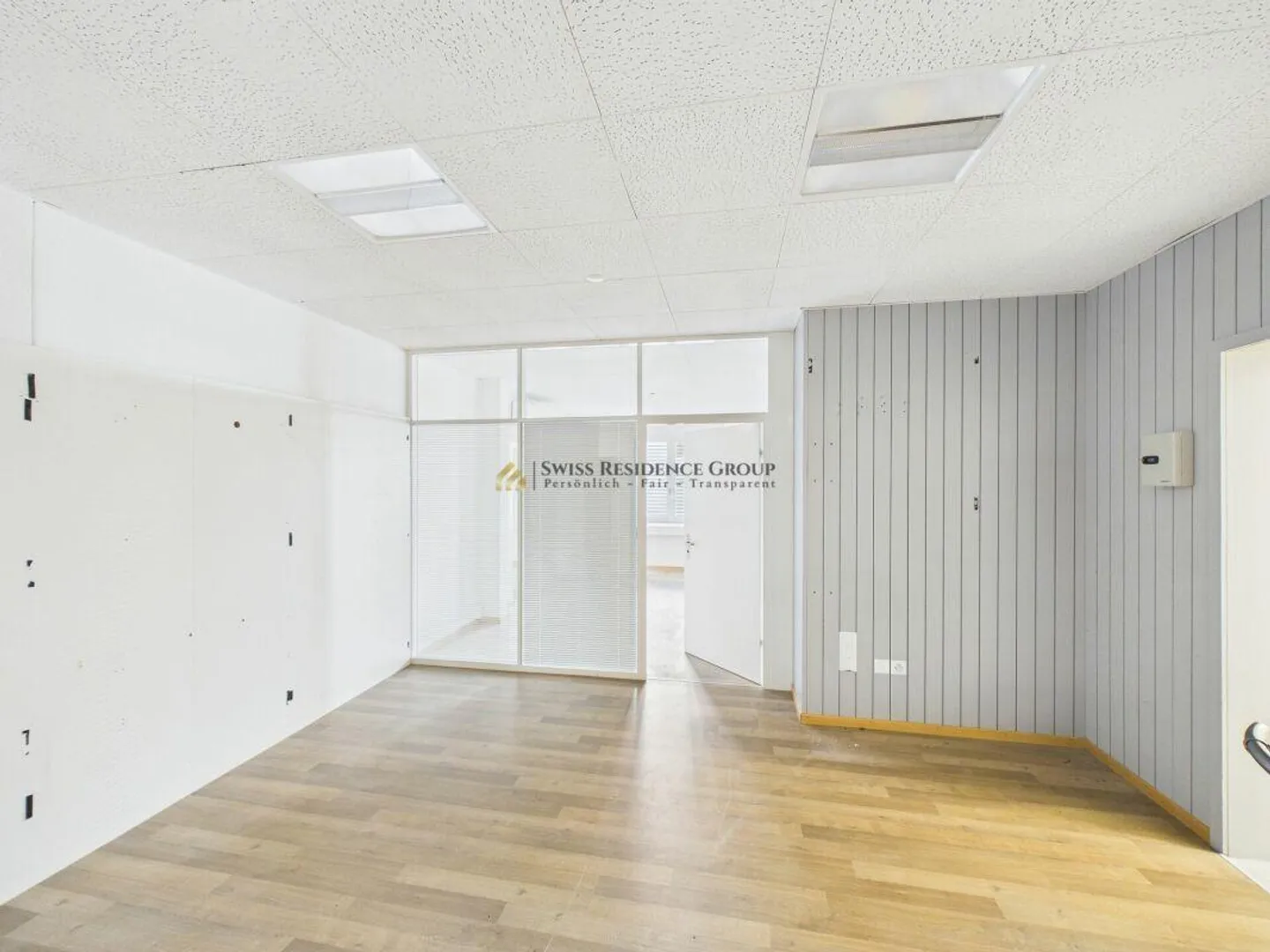 Spazio commerciale versatile con ufficio, laboratorio e magazzino - Foto 21 di 25