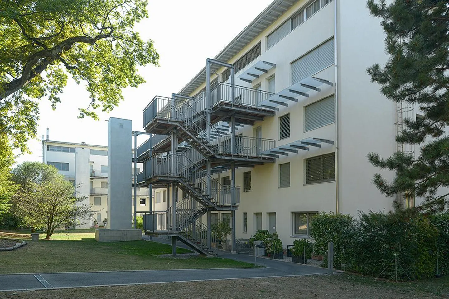 Appartamento 6 locali - Foto 3 di 4