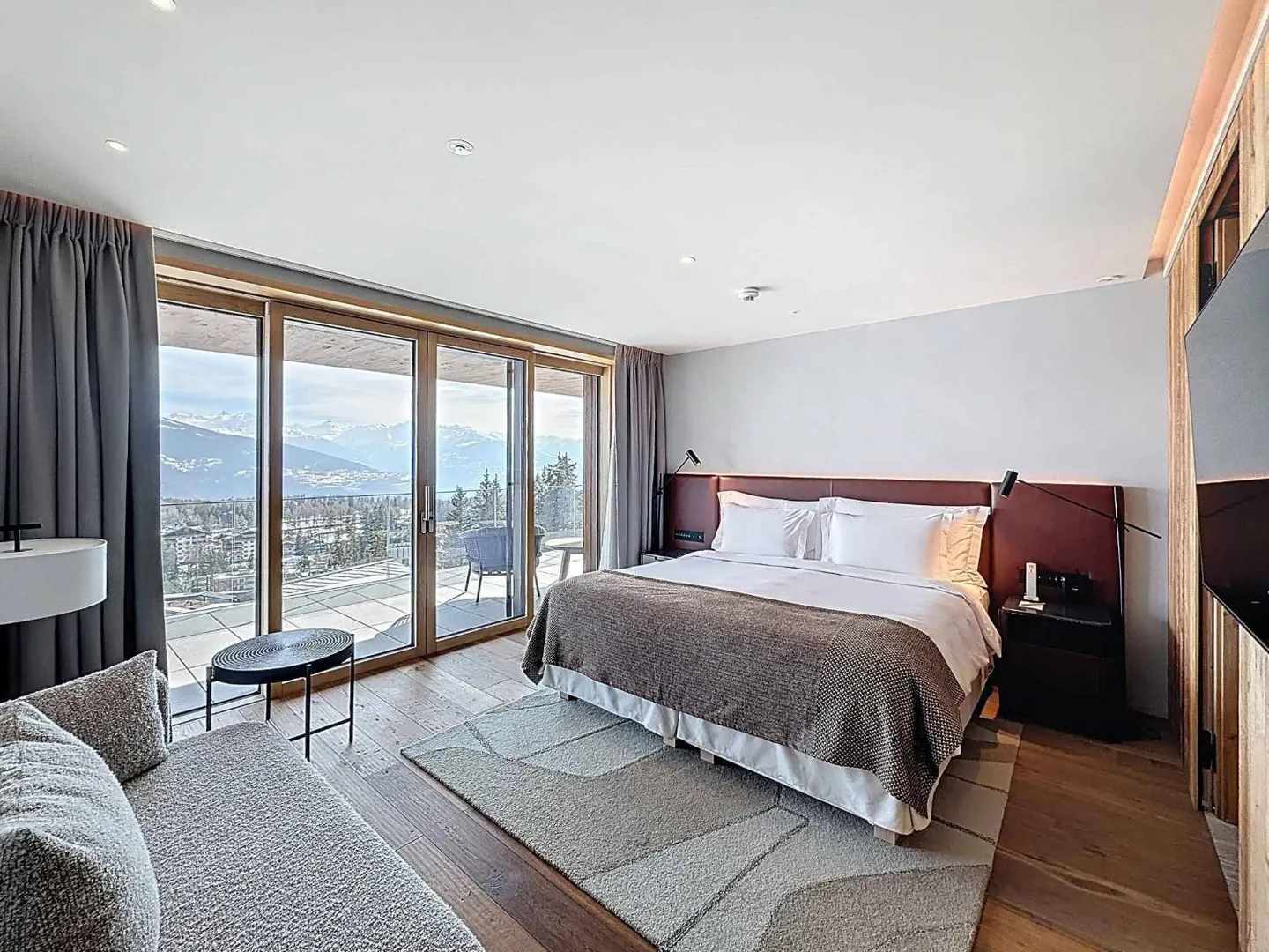 Appartamento di Lusso con Vista Alpina - Foto 7 di 13