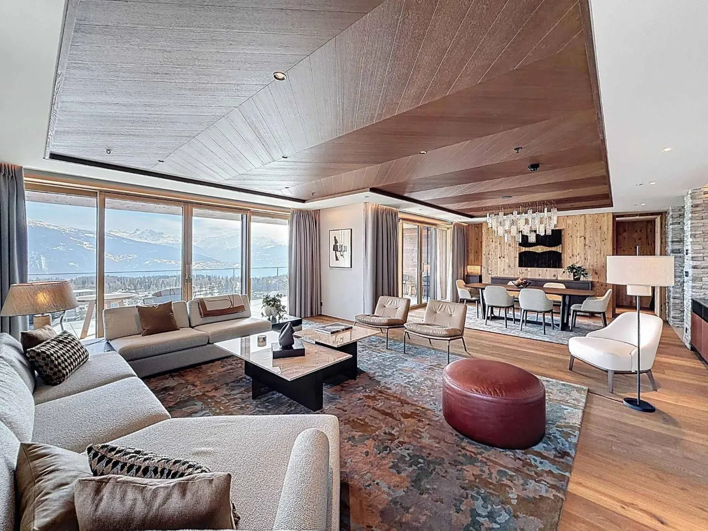 Appartamento di Lusso con Vista Alpina - Foto 2 di 13