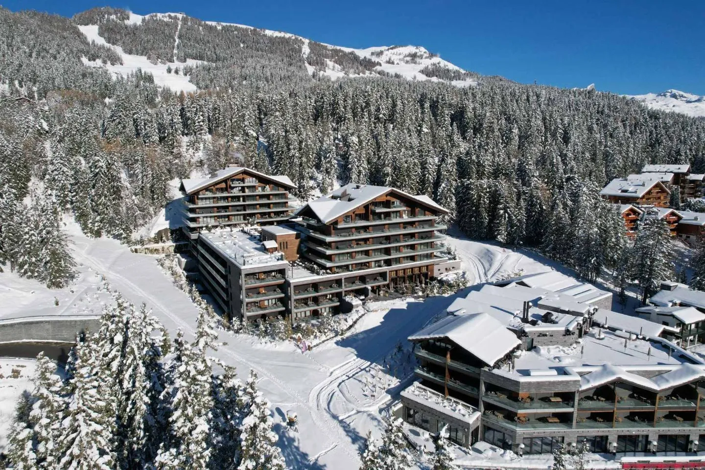 Appartamento di Lusso con Vista Alpina - Foto 13 di 13