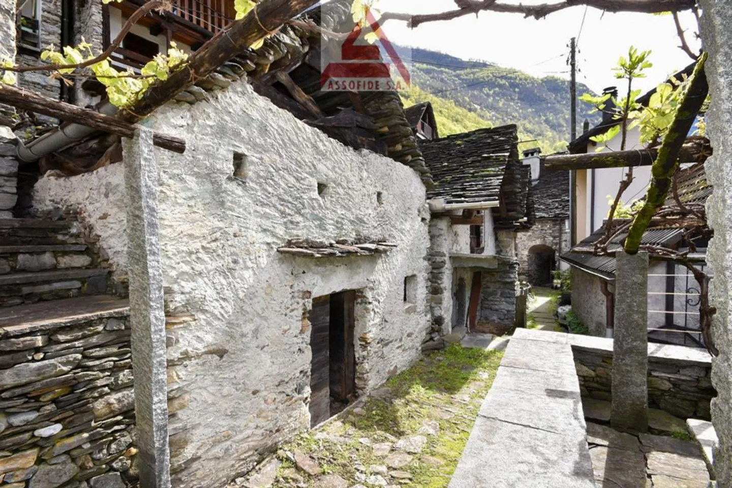 Rustici da riattare - Foto 2 di 2