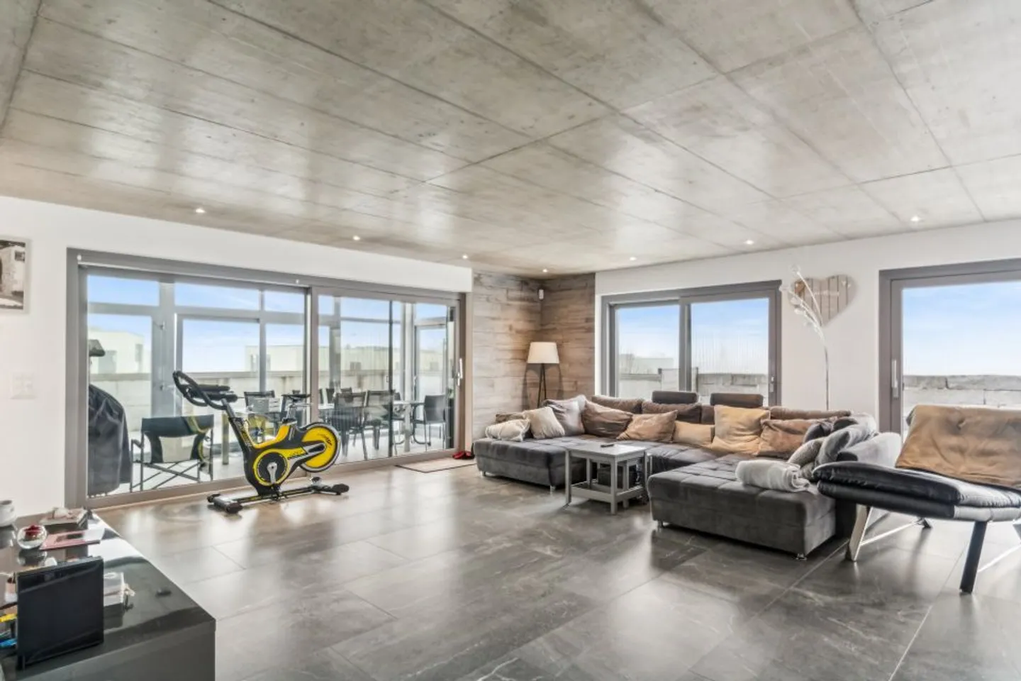 Villa de Luxe avec Terrasse Panoramique - Photo 9 sur 13