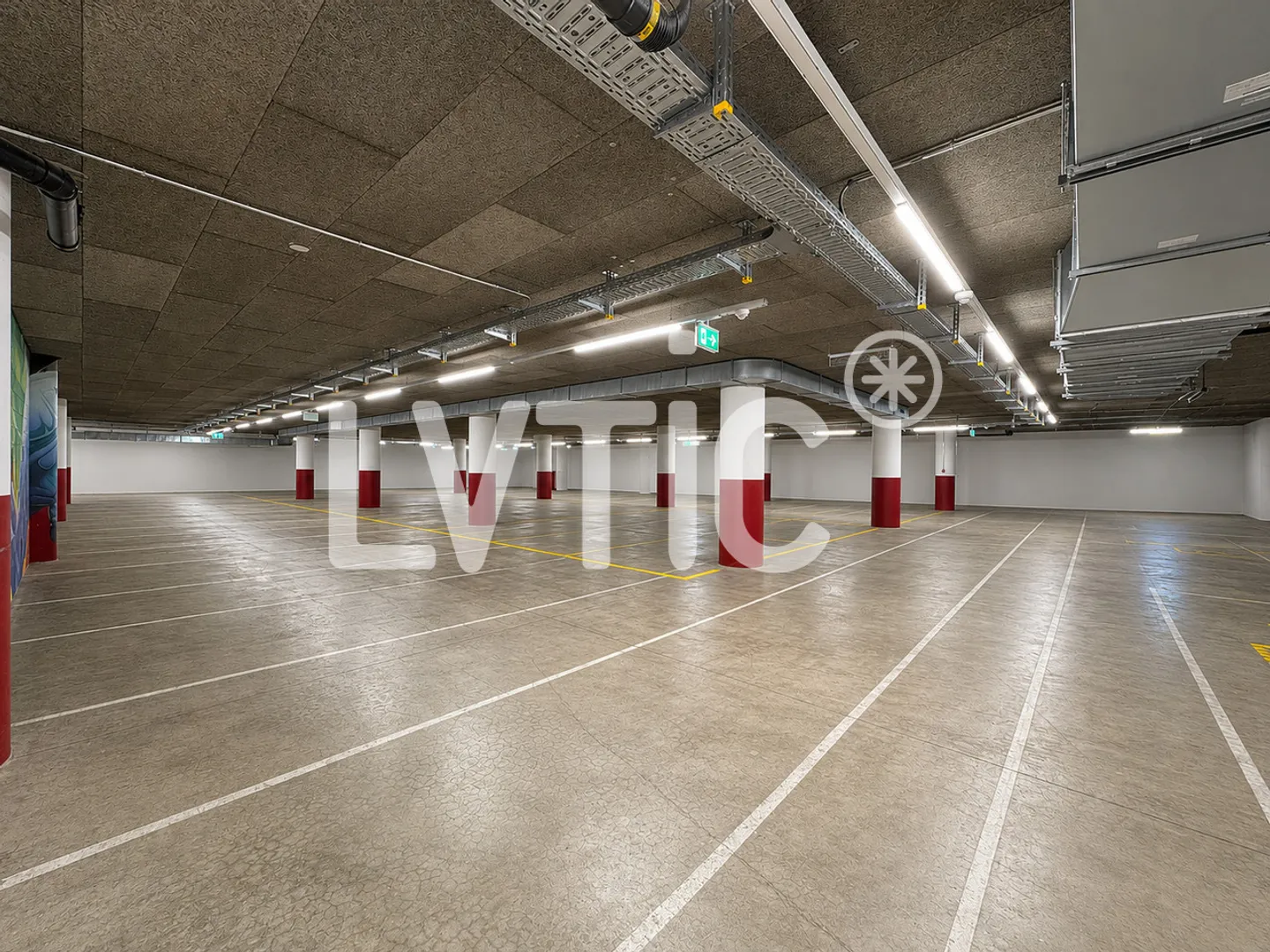 Espace Commercial Spacieux à Bex - Photo 1 sur 4