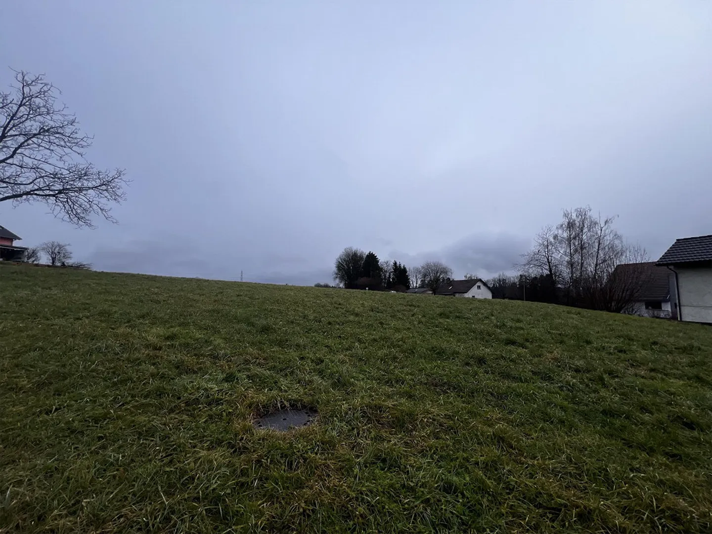 Terreno edificabile con edificio da demolire e terreno edificabile aggiuntivo - Foto 2 di 7