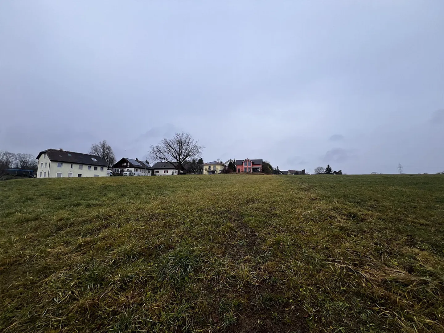 Terreno edificabile con edificio da demolire e terreno edificabile aggiuntivo - Foto 4 di 7
