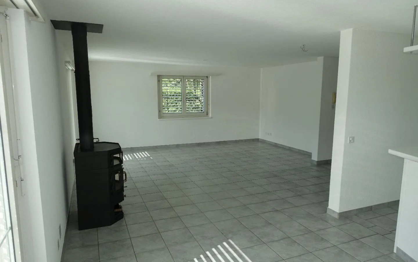 Charming multi-family house with four apartments - Photo 3 of 10
