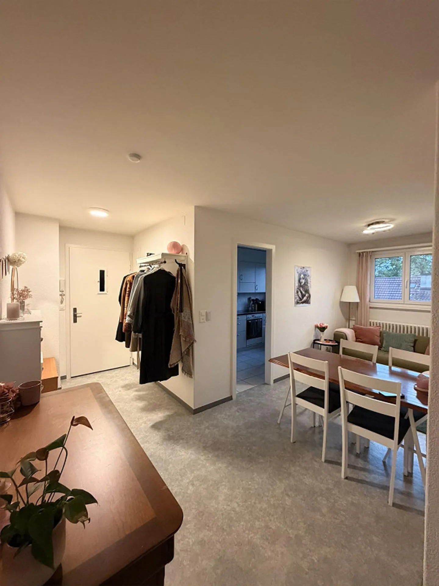 Appartement 2,5 pièces dans l'Enge extérieure - Photo 1 sur 8