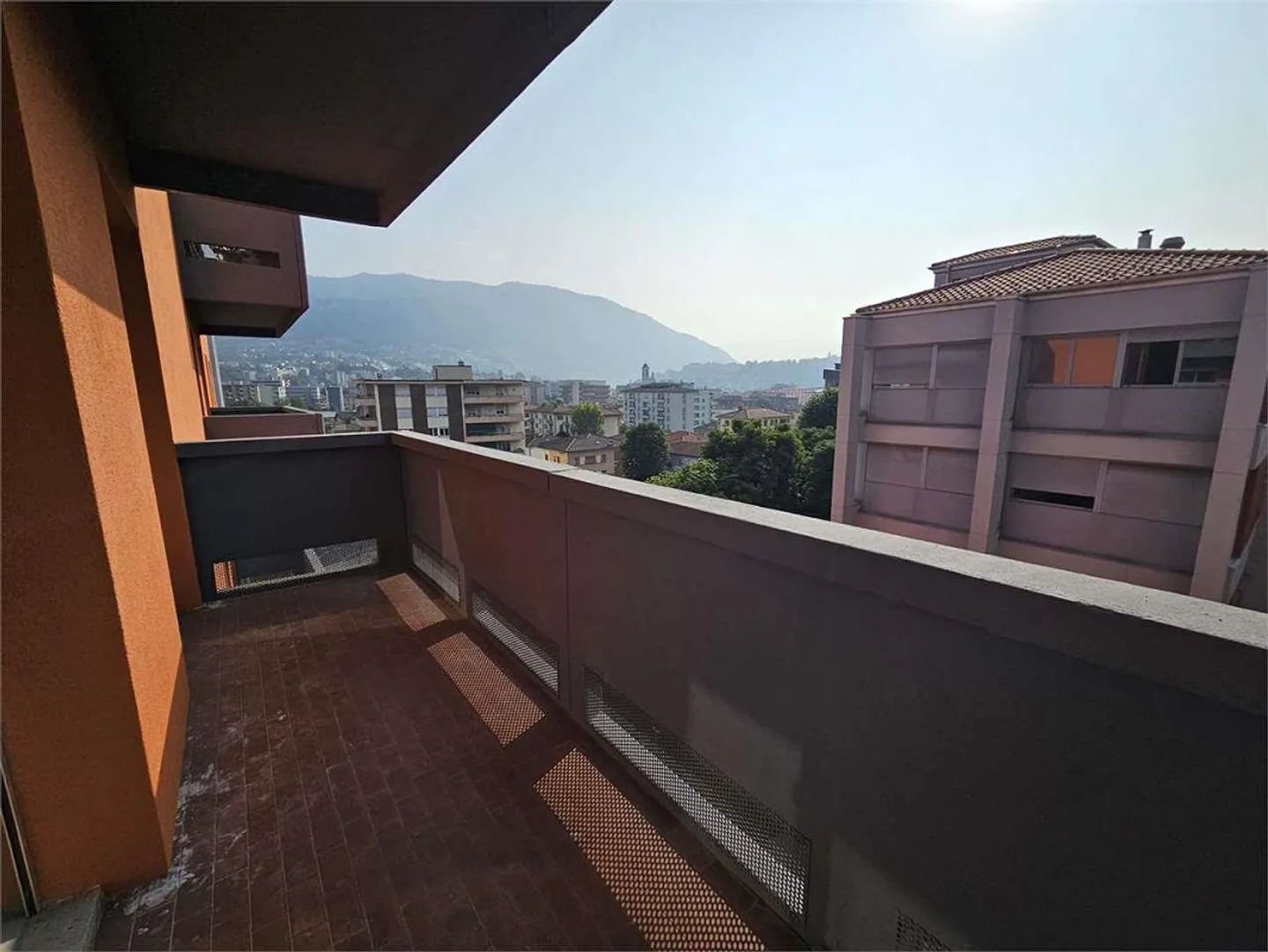 Chiasso, sehr gute 3.5-Zimmer-Wohnung zu vermieten - Foto 2 von 10