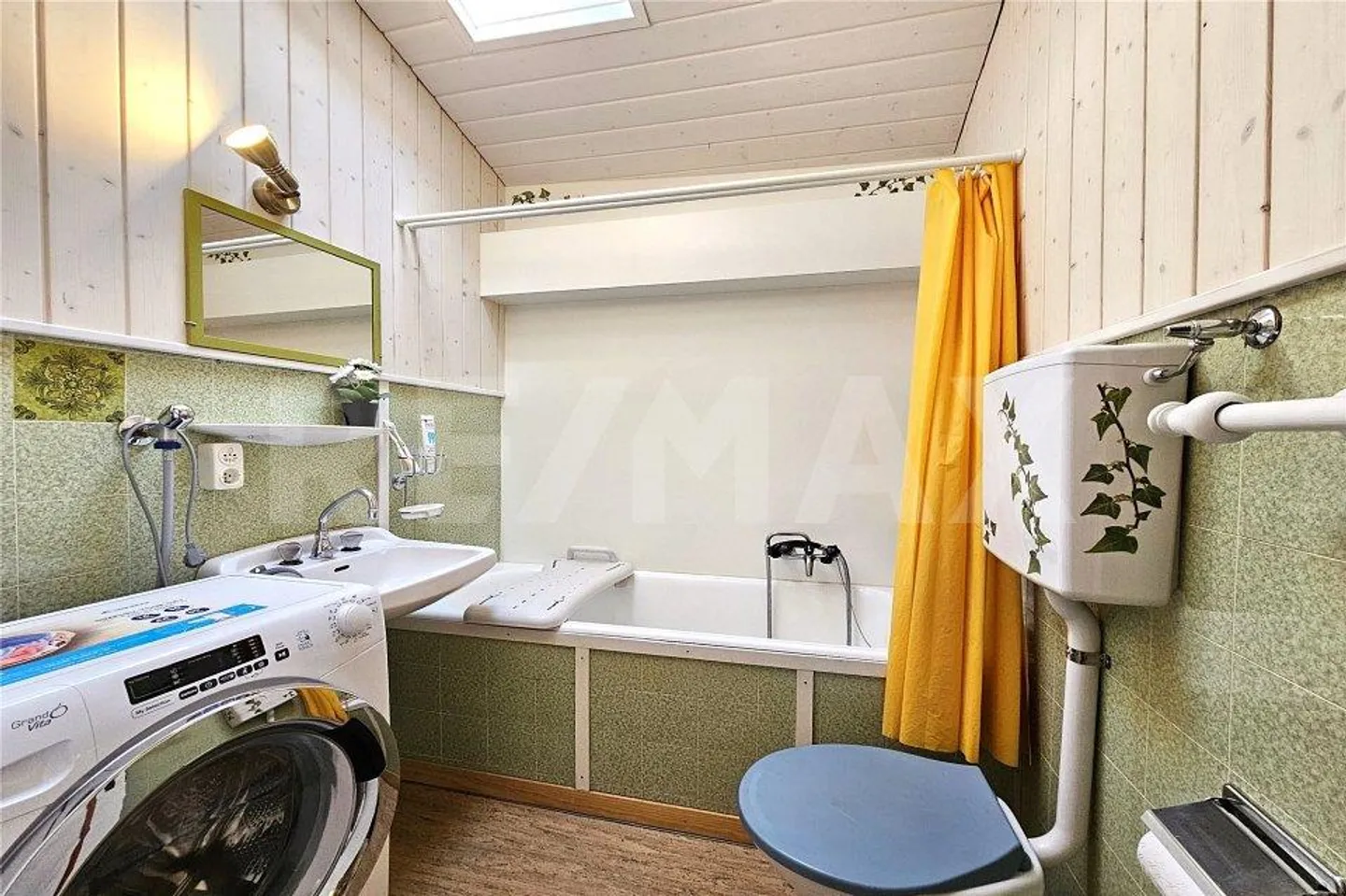 3.5 Room Apartment - Photo 9 of 13