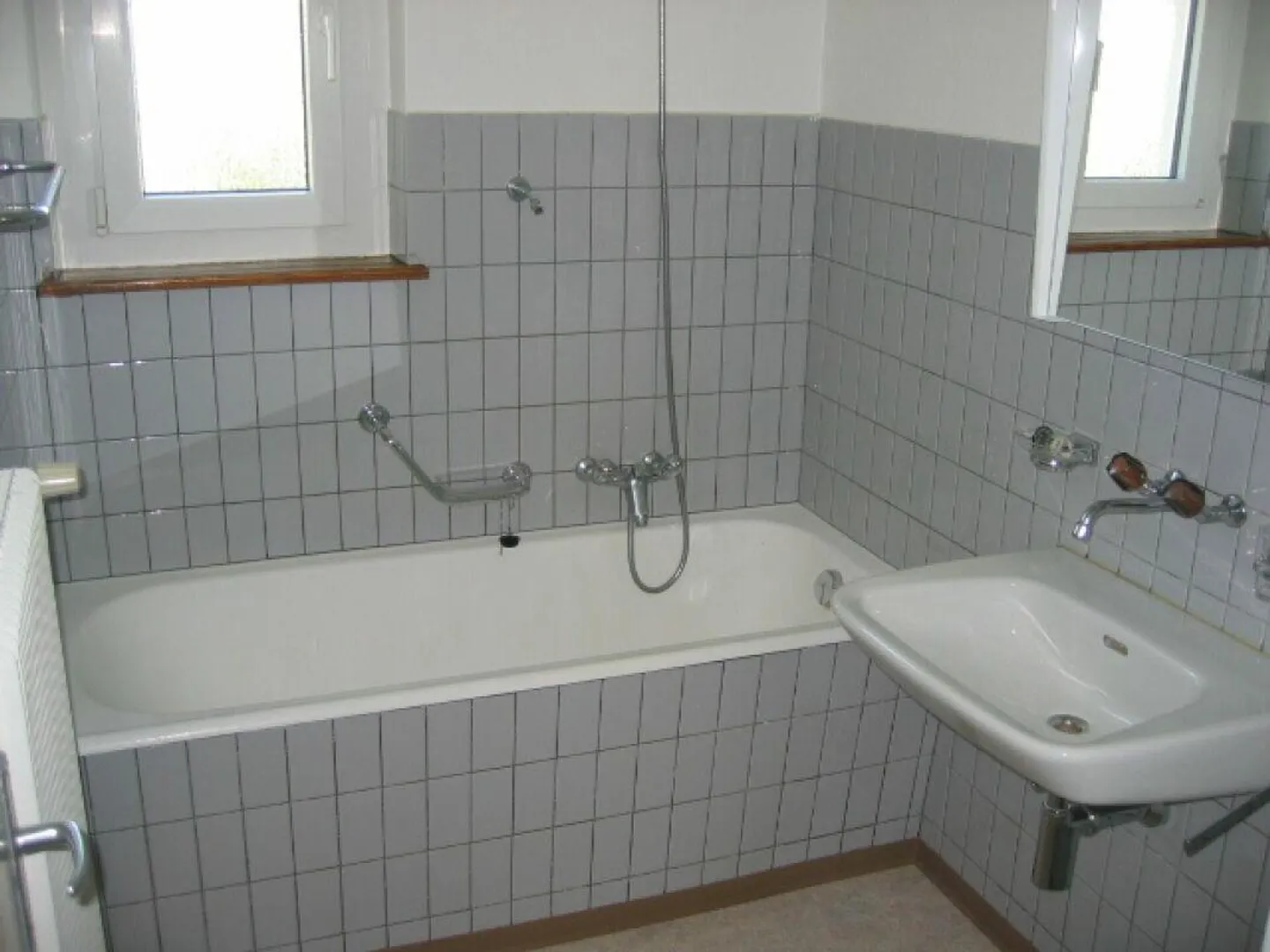 Traumhafte Wohnung im ruhigen Wohnviertel wartet auf SIE. - Foto 8 von 9