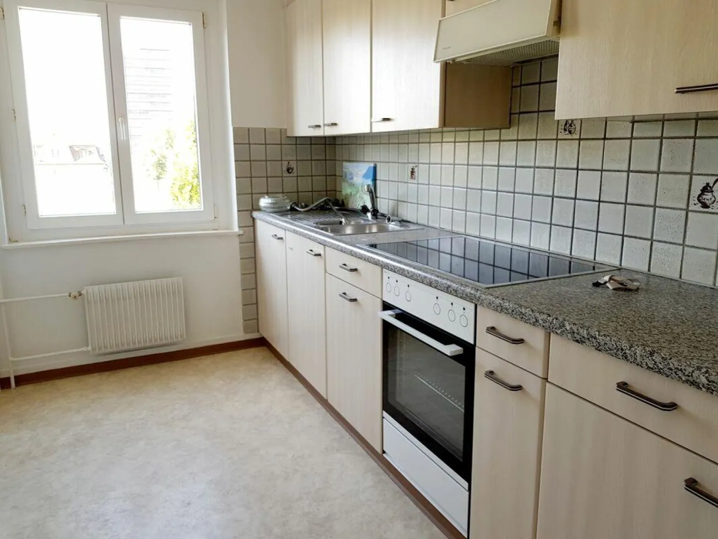 Traumhafte Wohnung im ruhigen Wohnviertel wartet auf SIE. - Foto 9 von 9