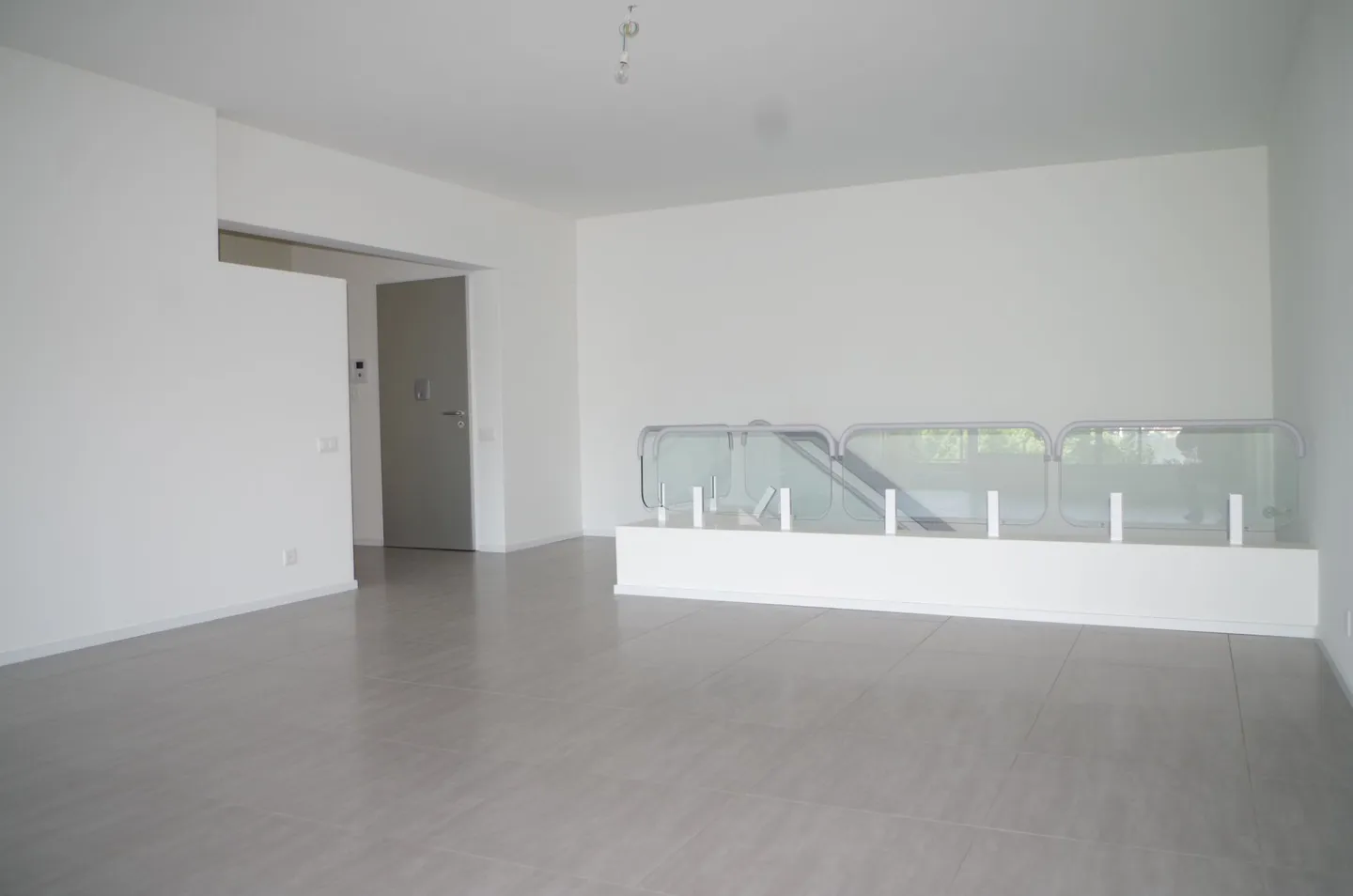 Magnifico appartamento duplex di 4,5 stanze con vista sul lago di Lugano - Foto 3 di 6