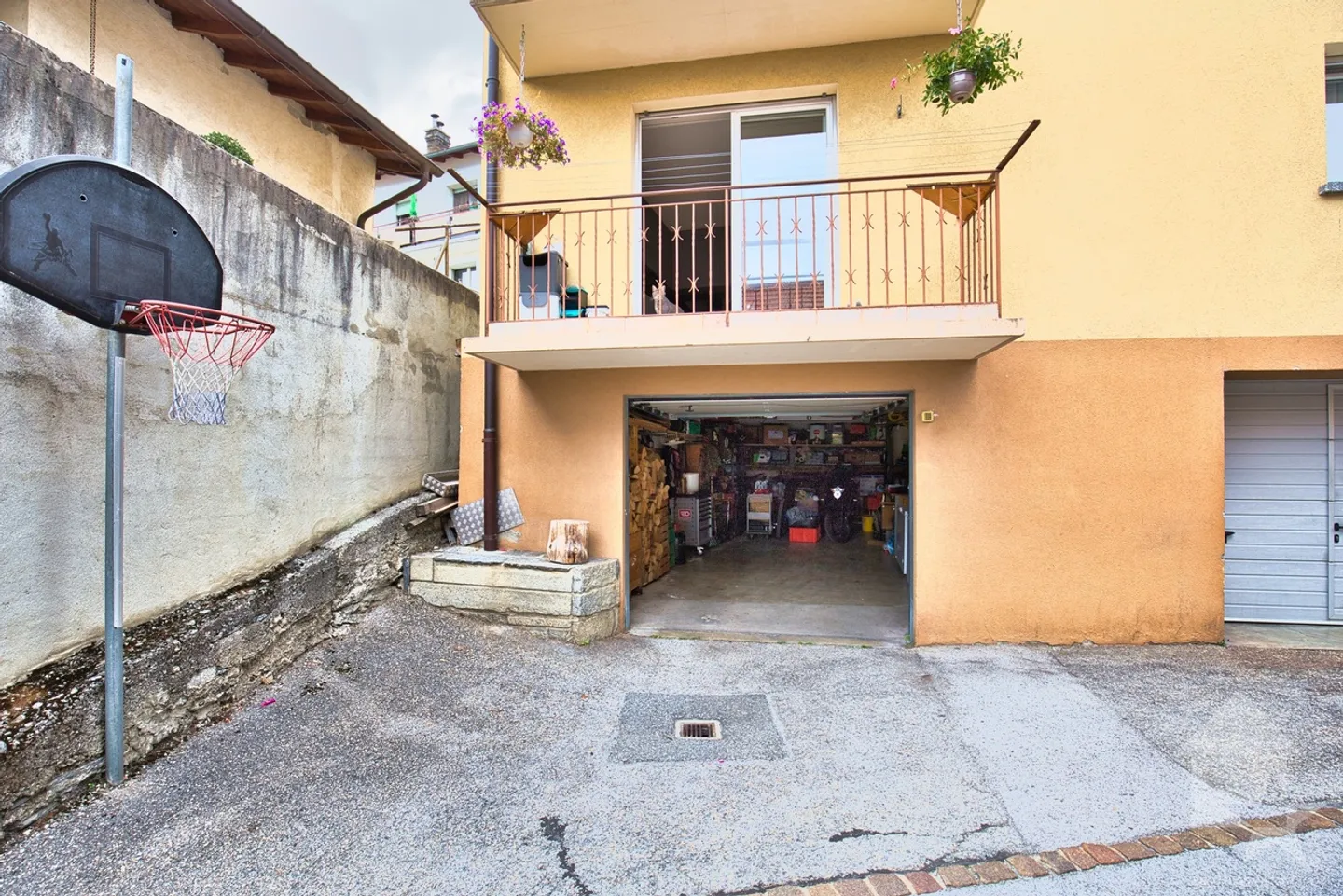 4.5-room apartment with garage and parking space, small PPE 2 apts - Photo 5 of 34