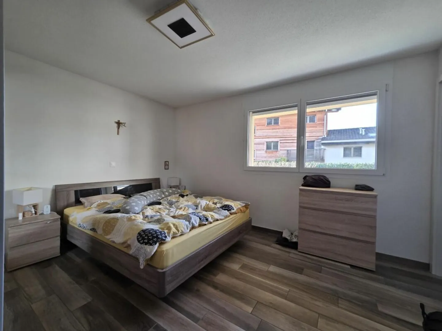 ZU ERGREIFEN - 4,5-Zimmer-Wohnung mit Terrasse und Innenparkplätzen - Foto 6 von 12