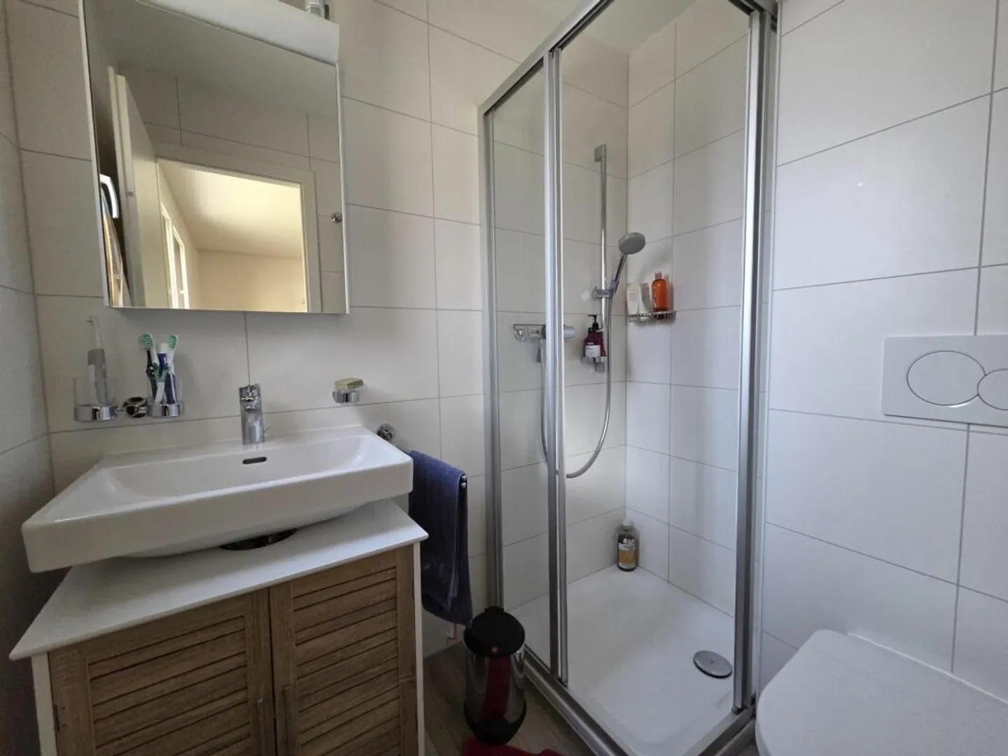 ZU ERGREIFEN - 4,5-Zimmer-Wohnung mit Terrasse und Innenparkplätzen - Foto 10 von 12