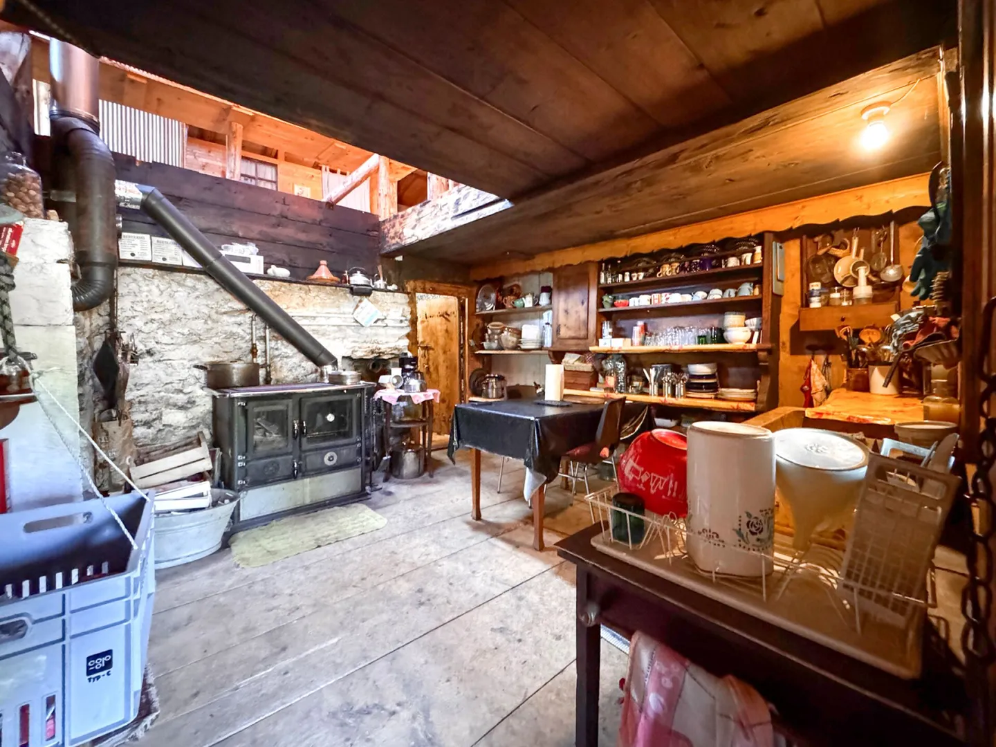 Proprietà rara - Chalet di 7,5 stanze immerso in 28.000 m² di foresta e prato. - Foto 2 di 19