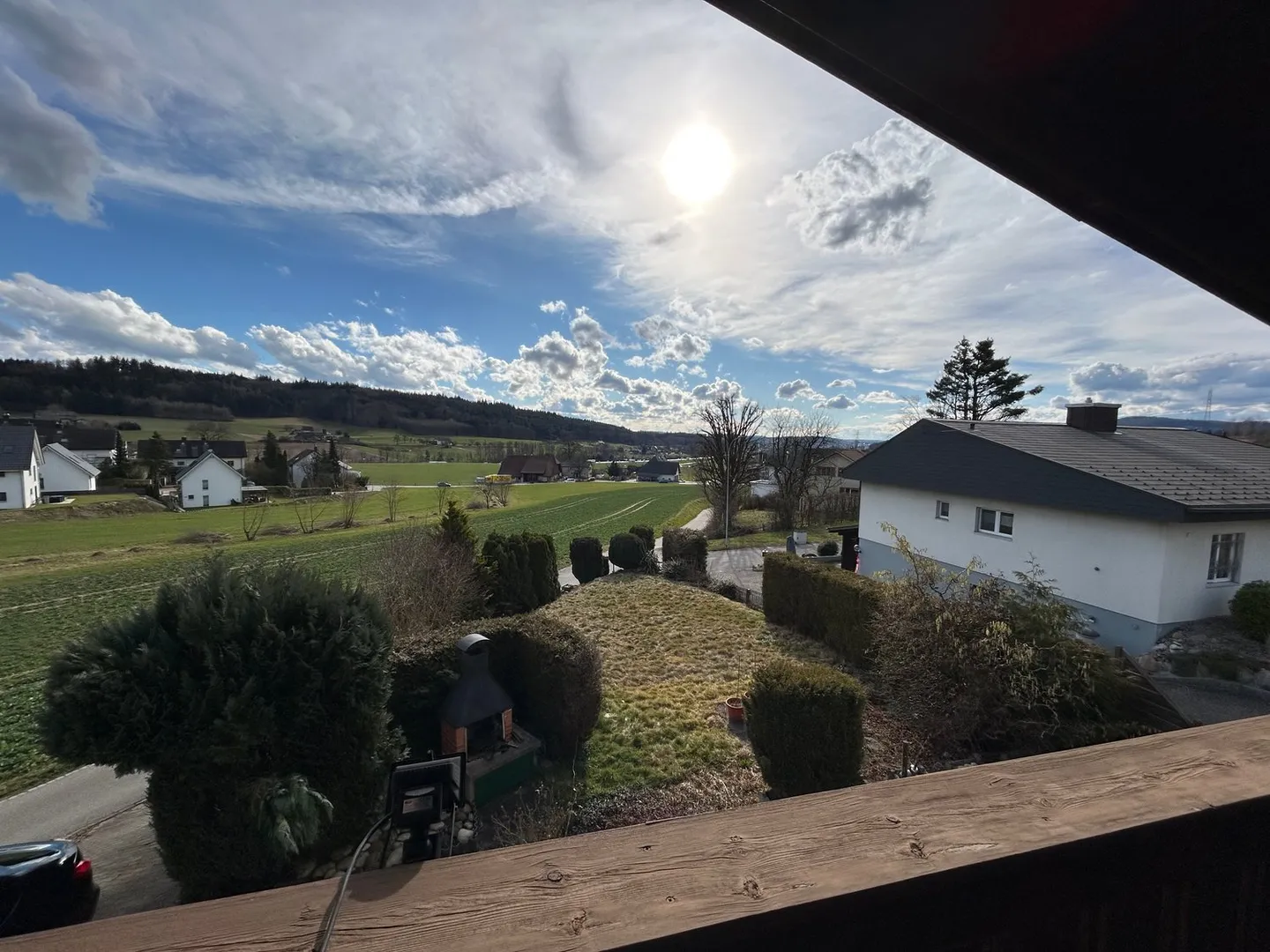 Casa unifamiliare di 6,5 vani in posizione molto tranquilla e soleggiata con vista panoramica - Foto 7 di 21