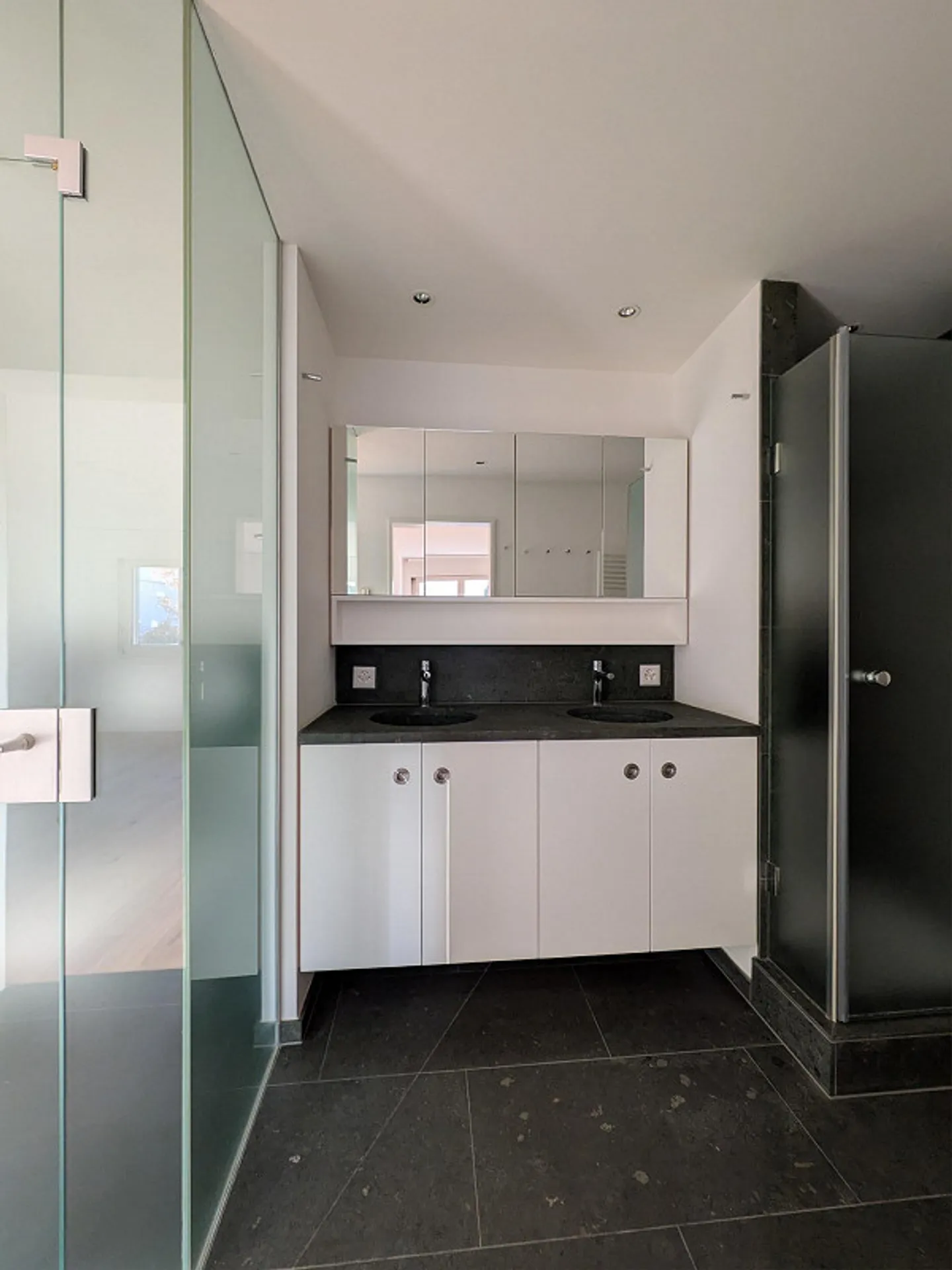 Attraktive 3.5-Zimmer Wohnung an top Lage in Zollikerberg - Foto 8 von 9