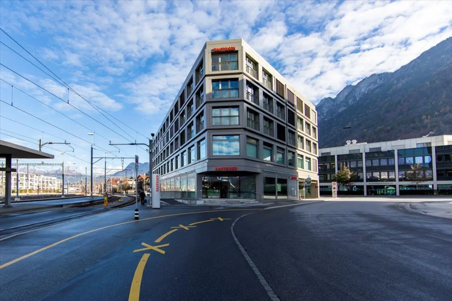 Rent without deposit - Perfect for commuters! - Photo 3 of 9