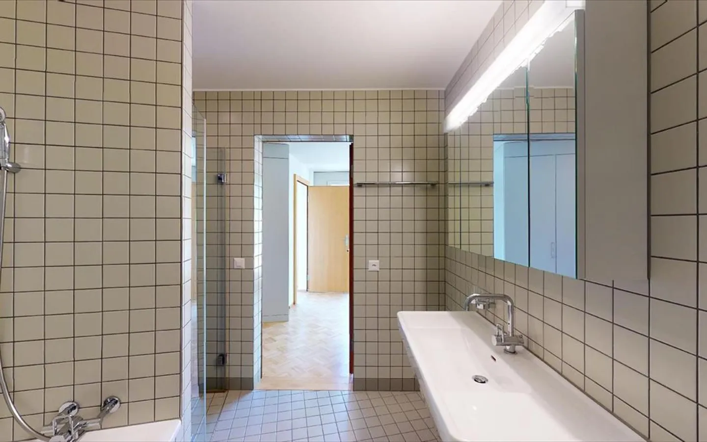 Rent without deposit - Perfect for commuters! - Photo 7 of 9