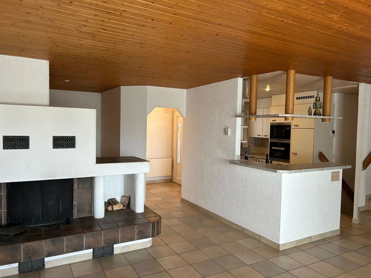 Casa unifamiliare di 6,5 vani in posizione molto tranquilla e soleggiata con vista panoramica - Foto 9 di 21