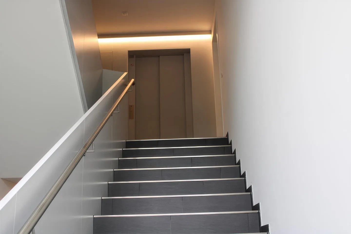 Appartamento 4.5 stanze ben curato e luminoso a Neunkirch - Foto 6 di 23