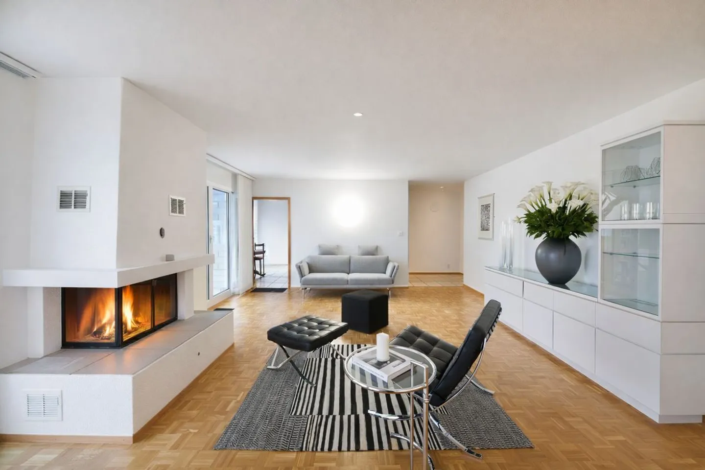 Comfort e tranquillità a Colombier - 4,5 stanze luminose - Foto 2 di 8