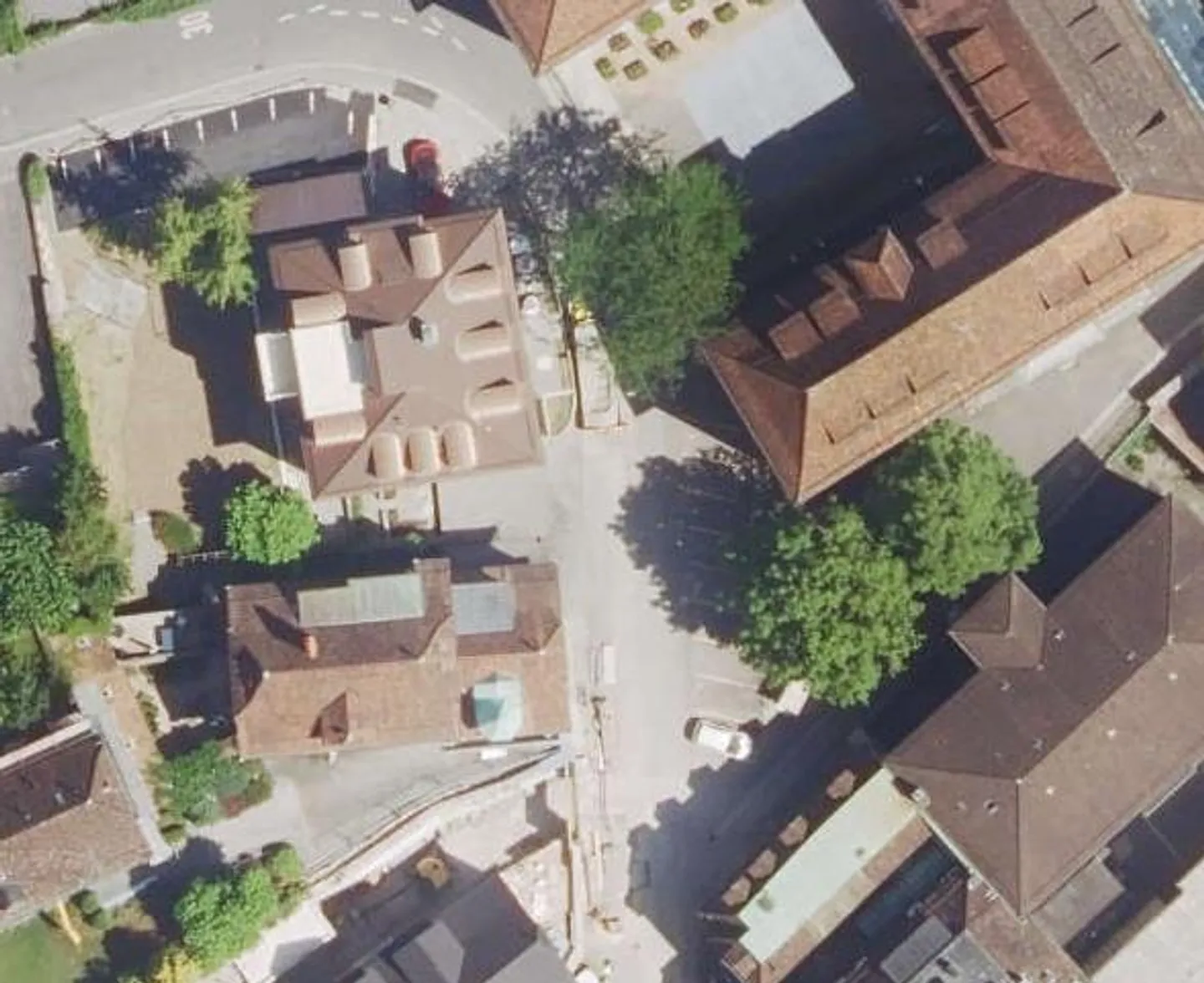 Aussenparkplatz - Foto 3 von 3