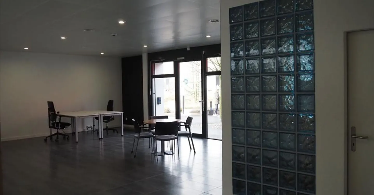 Immeuble mixte à louer - Photo 4 sur 6