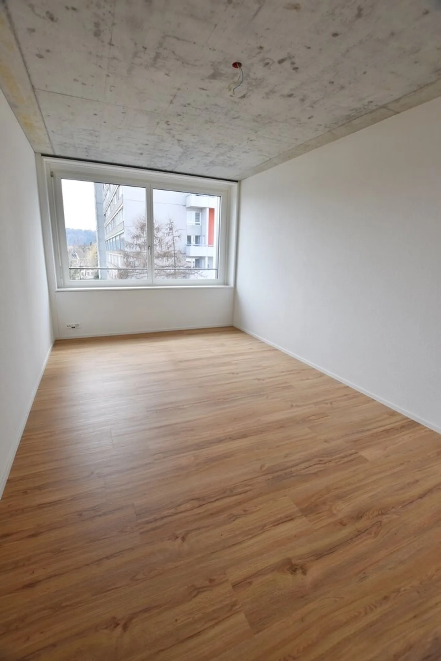 Bright and modern 3-room apartment near public transport - Photo 4 of 8