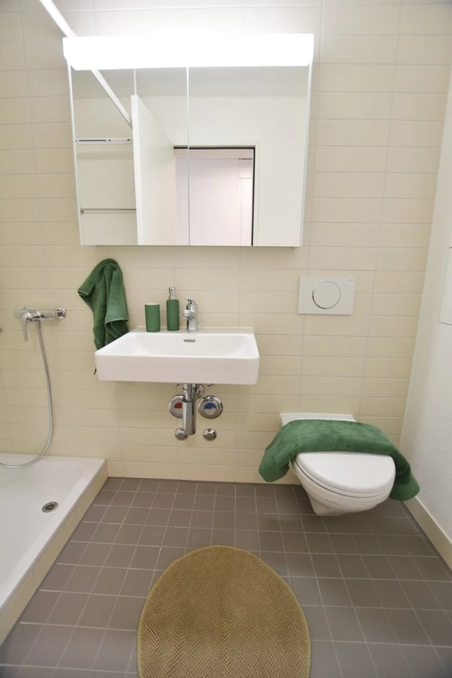 Bright and modern 3-room apartment near public transport - Photo 6 of 8