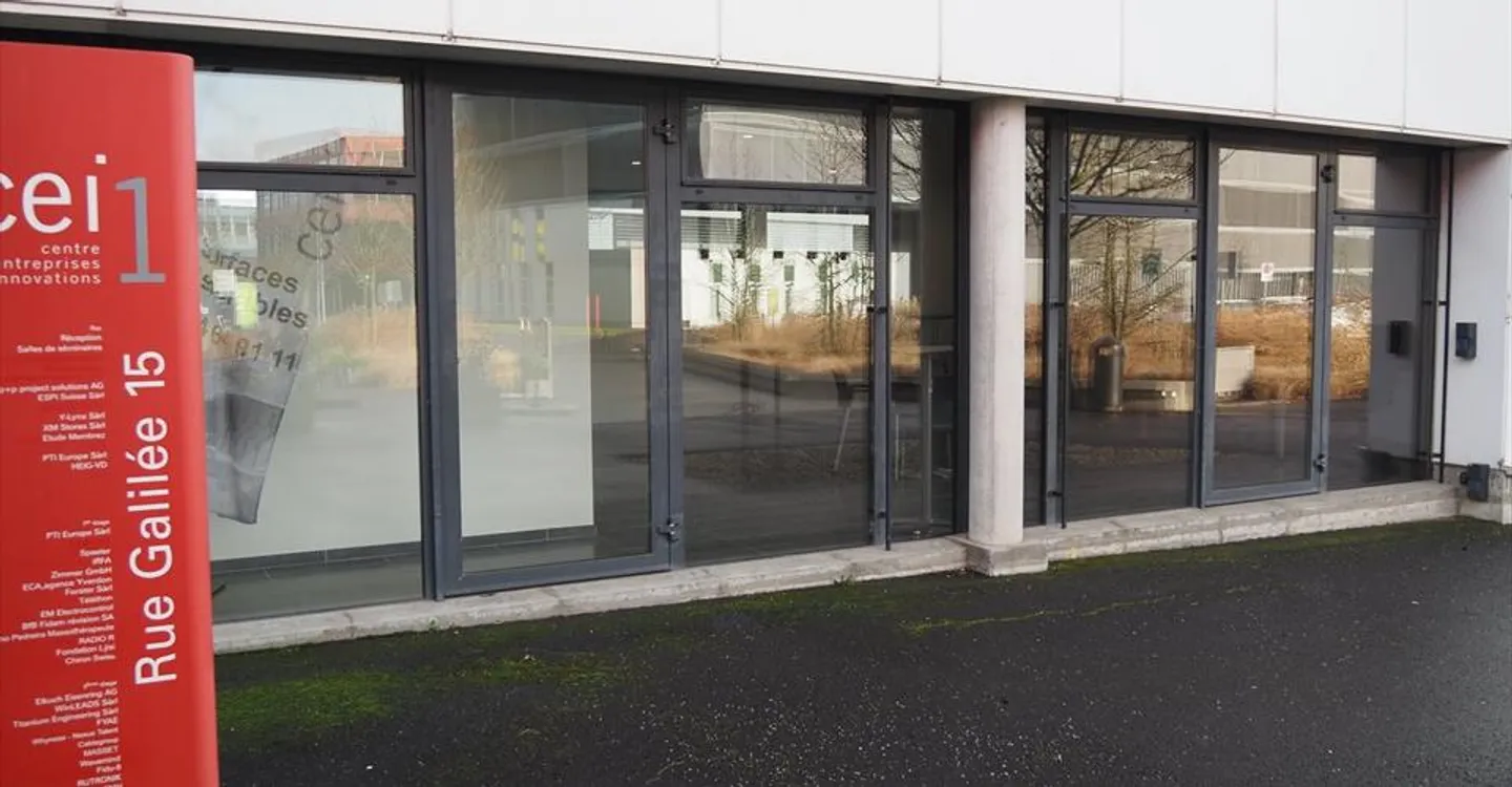 Immeuble mixte à louer - Photo 3 sur 6