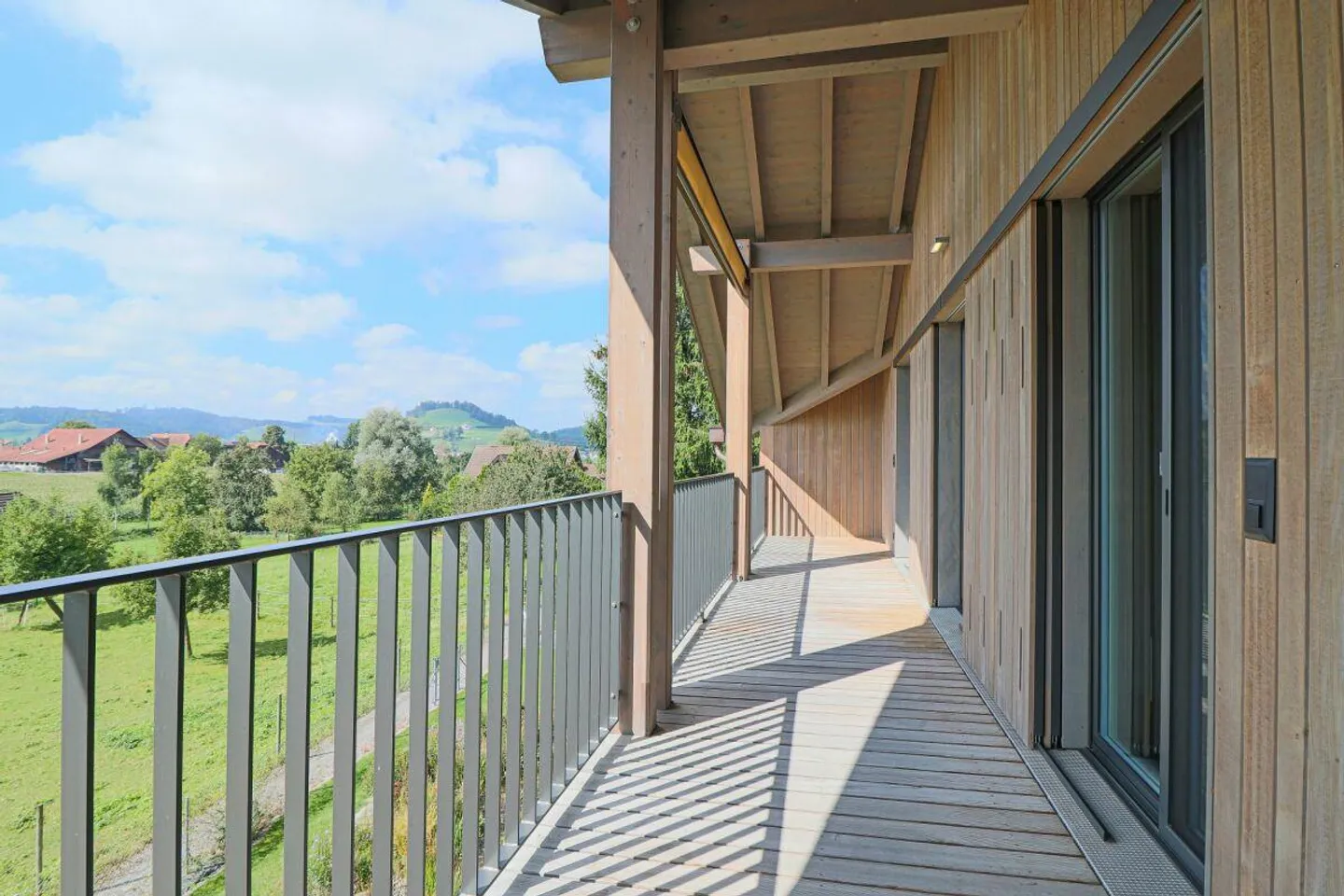2½-Room Attic Apartment for Nature Lovers and Animal Enthusiasts - Photo 14 of 15