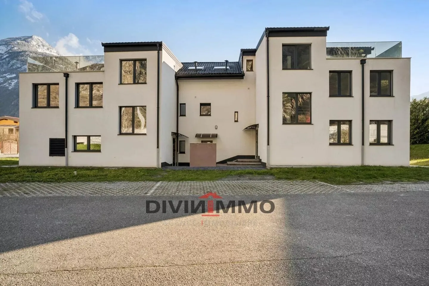 Appartamento moderno con 2 camere da letto a Martigny, Svizzera - Foto 1 di 6