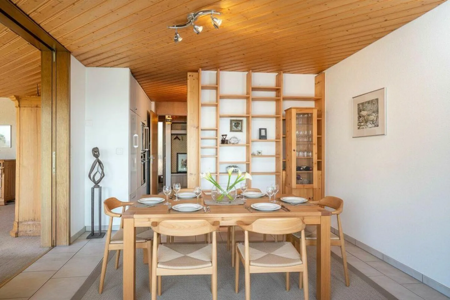 Detached family house in a quiet and very good location - Photo 8 of 13
