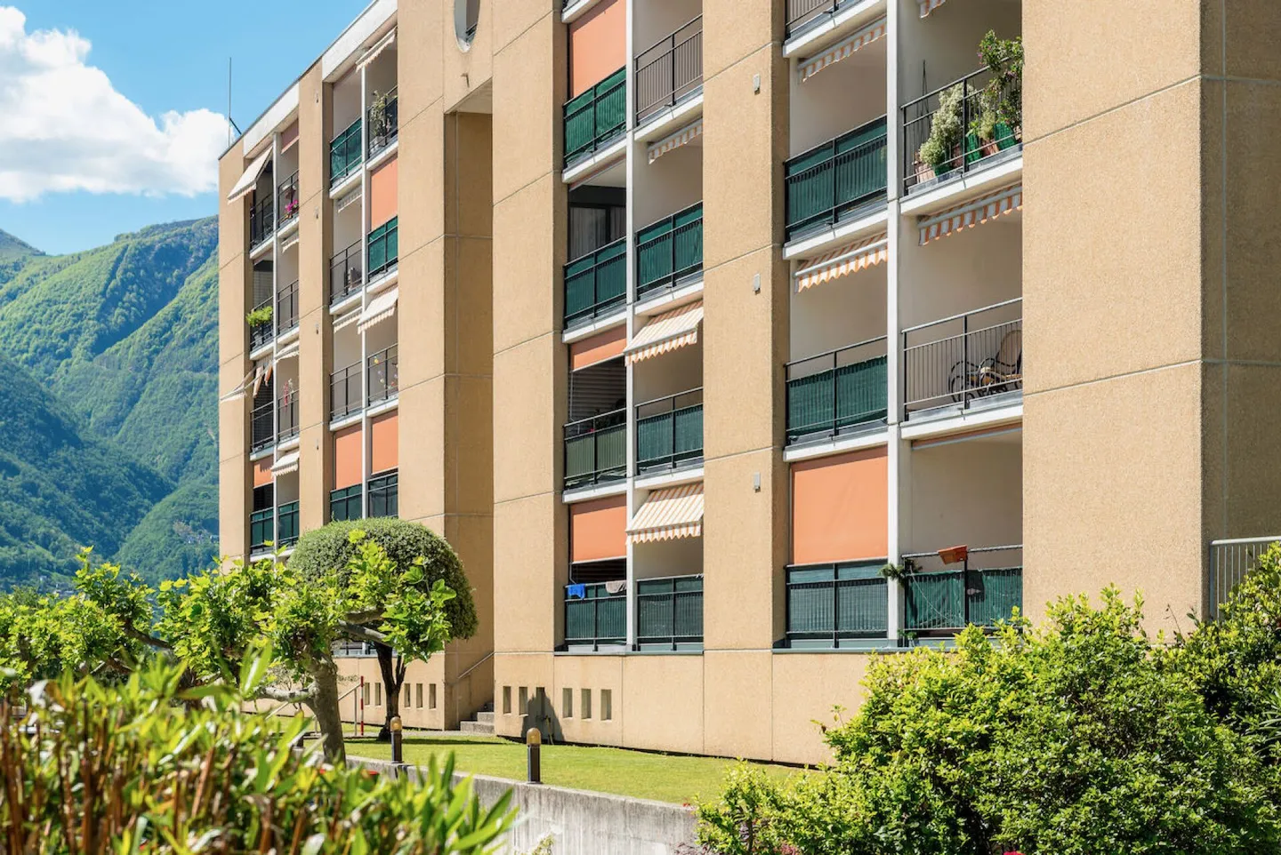 6300, Tenero, Via San Nicolao 34/36, Posteggio interno - Foto 4 di 7