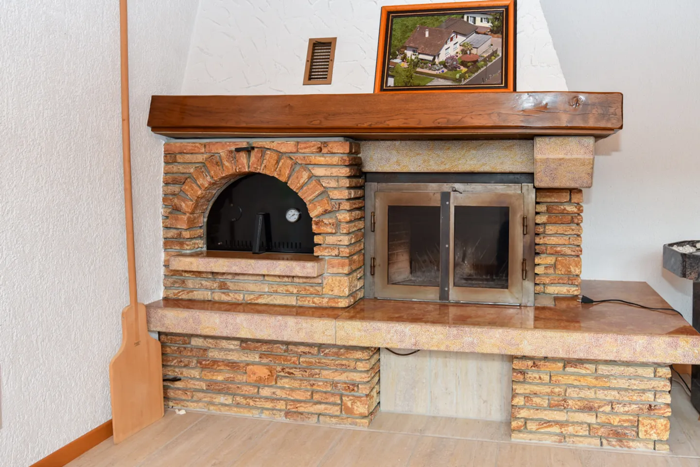 Maison individuelle avec grand atelier et nombreux espaces de stationnement - Photo 3 sur 13