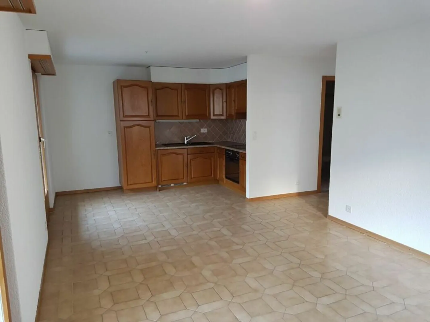 Appartement spacieux au centre du village - Photo 3 sur 11