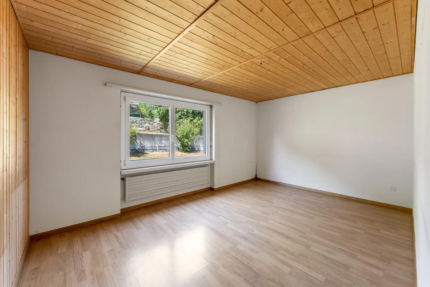Vivre avec potentiel – Appartement 3.5 pièces avec garage dans un endroit calme - Photo 3 sur 10