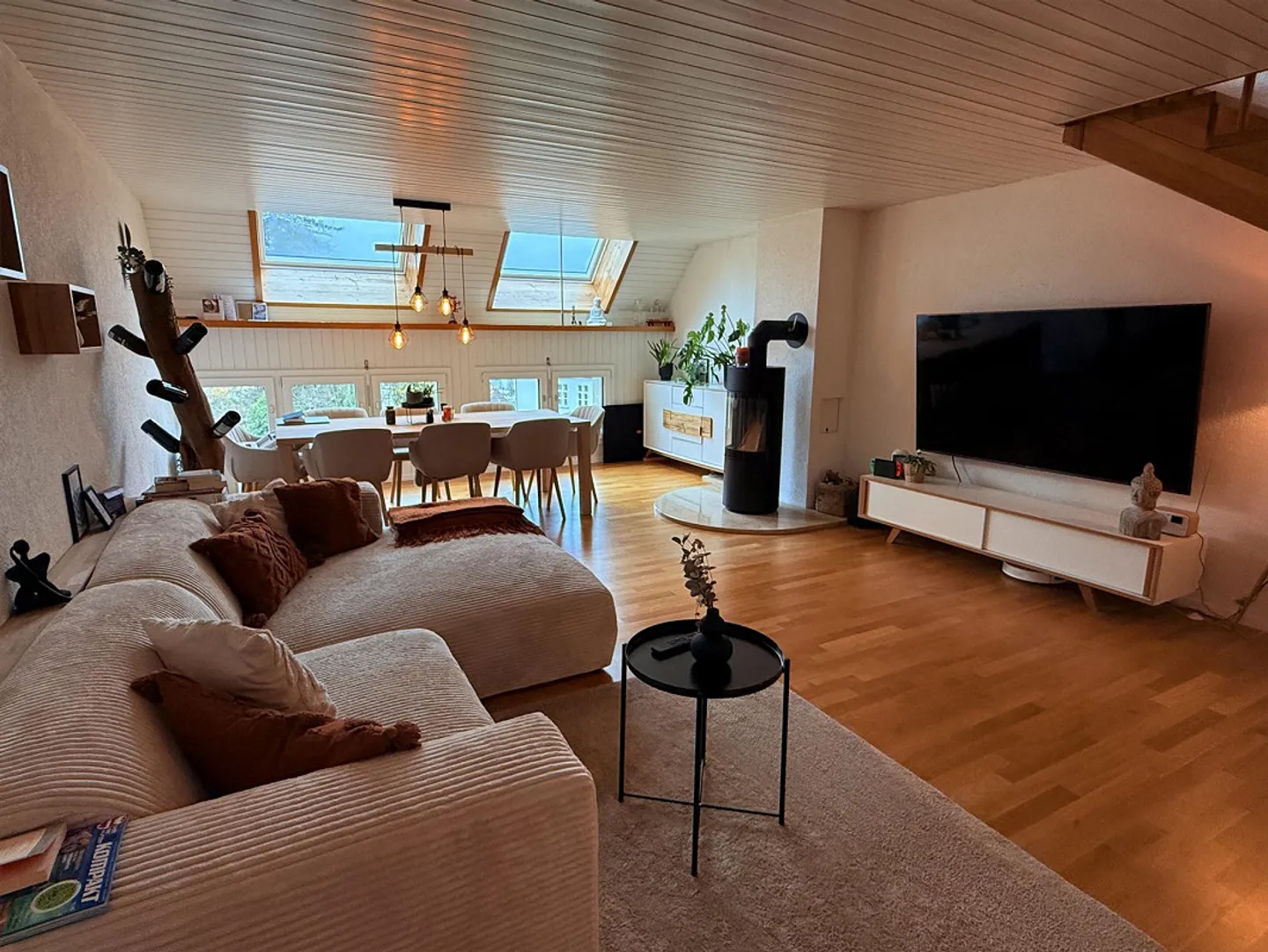 Appartamento duplex di 4,5 stanze incluso posto auto - Foto 2 di 11