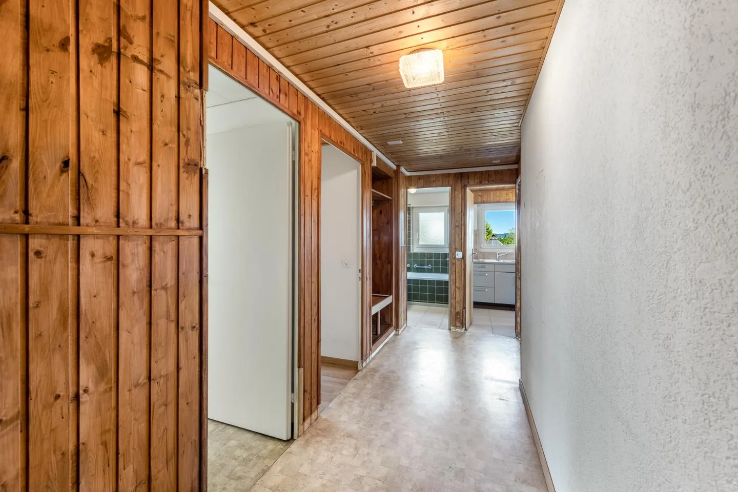Vivre avec potentiel – Appartement 3.5 pièces avec garage dans un endroit calme - Photo 2 sur 10