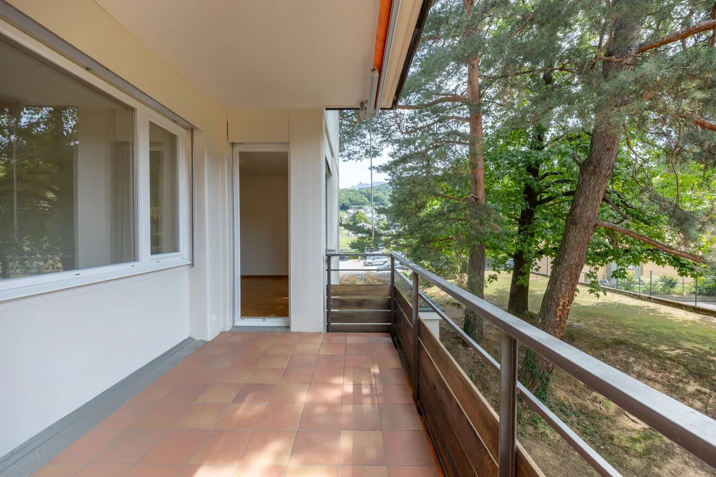 4.5-room apartment in the green with swimming pool - Photo 5 of 24