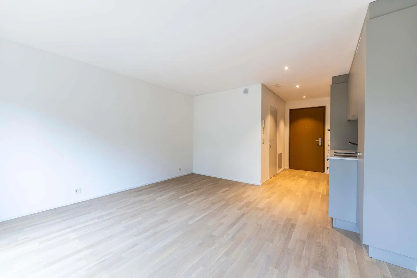 Modern Living in St. Gallen - Exclusive 1-Room Apartments - Photo 2 of 6