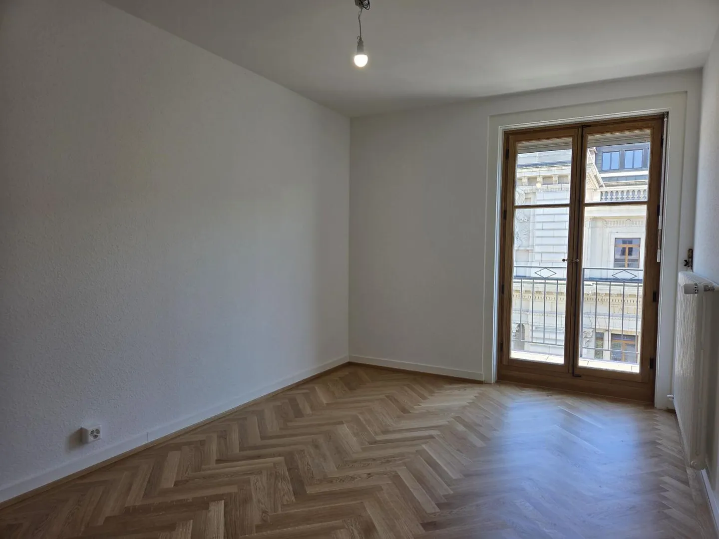 Renovierte Büros - 49 m² im Herzen von Genf - Foto 2 von 8