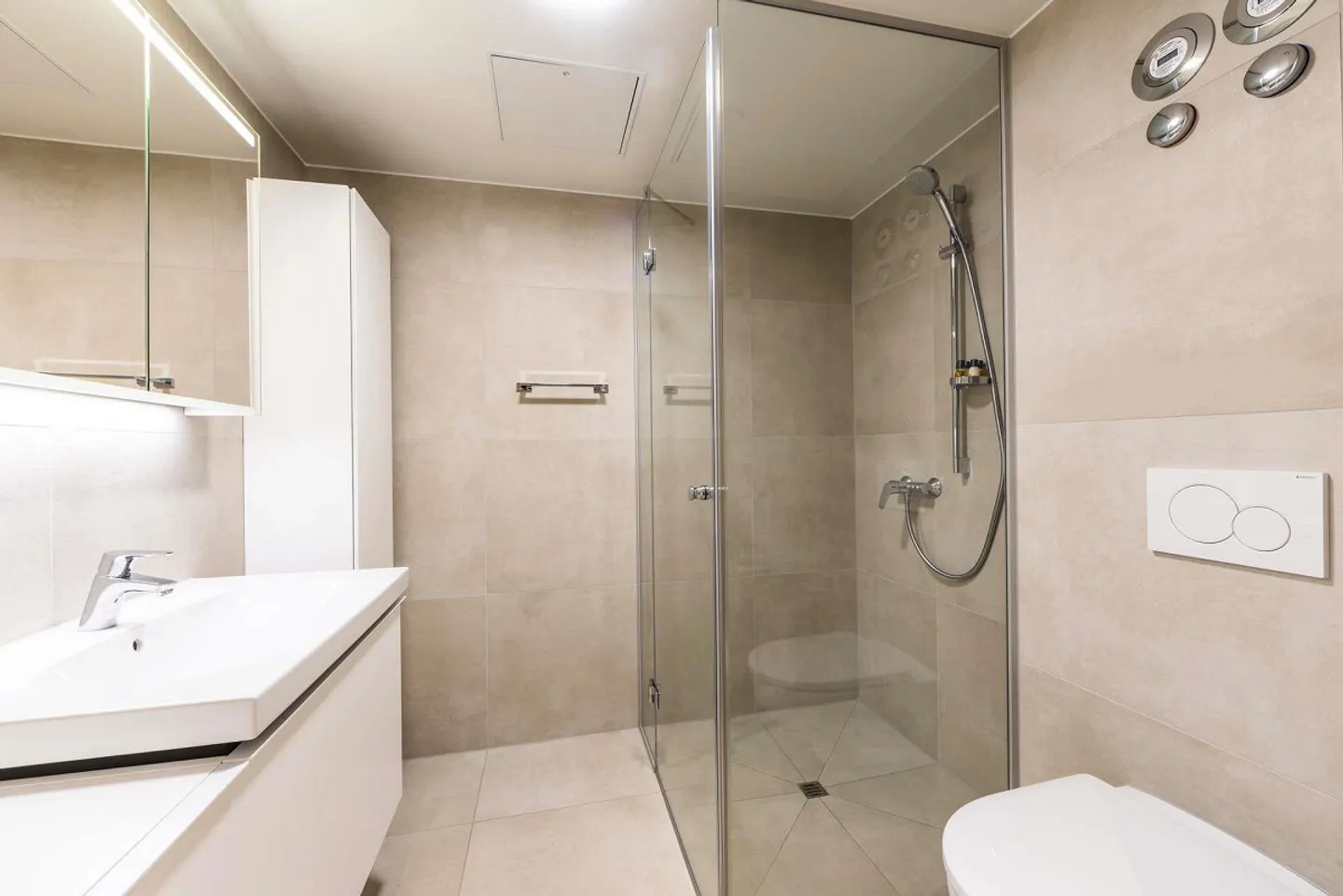 Modern Living in St. Gallen - Exclusive 1-Room Apartments - Photo 4 of 6