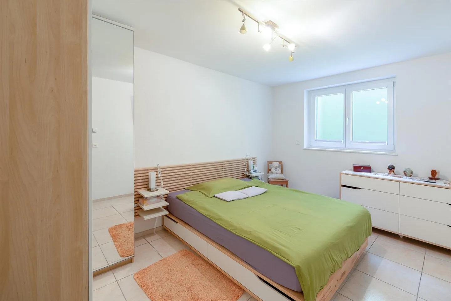 Casa bifamiliare di 4,5 stanze con 2 stanze aggiuntive nel seminterrato - Foto 14 di 14