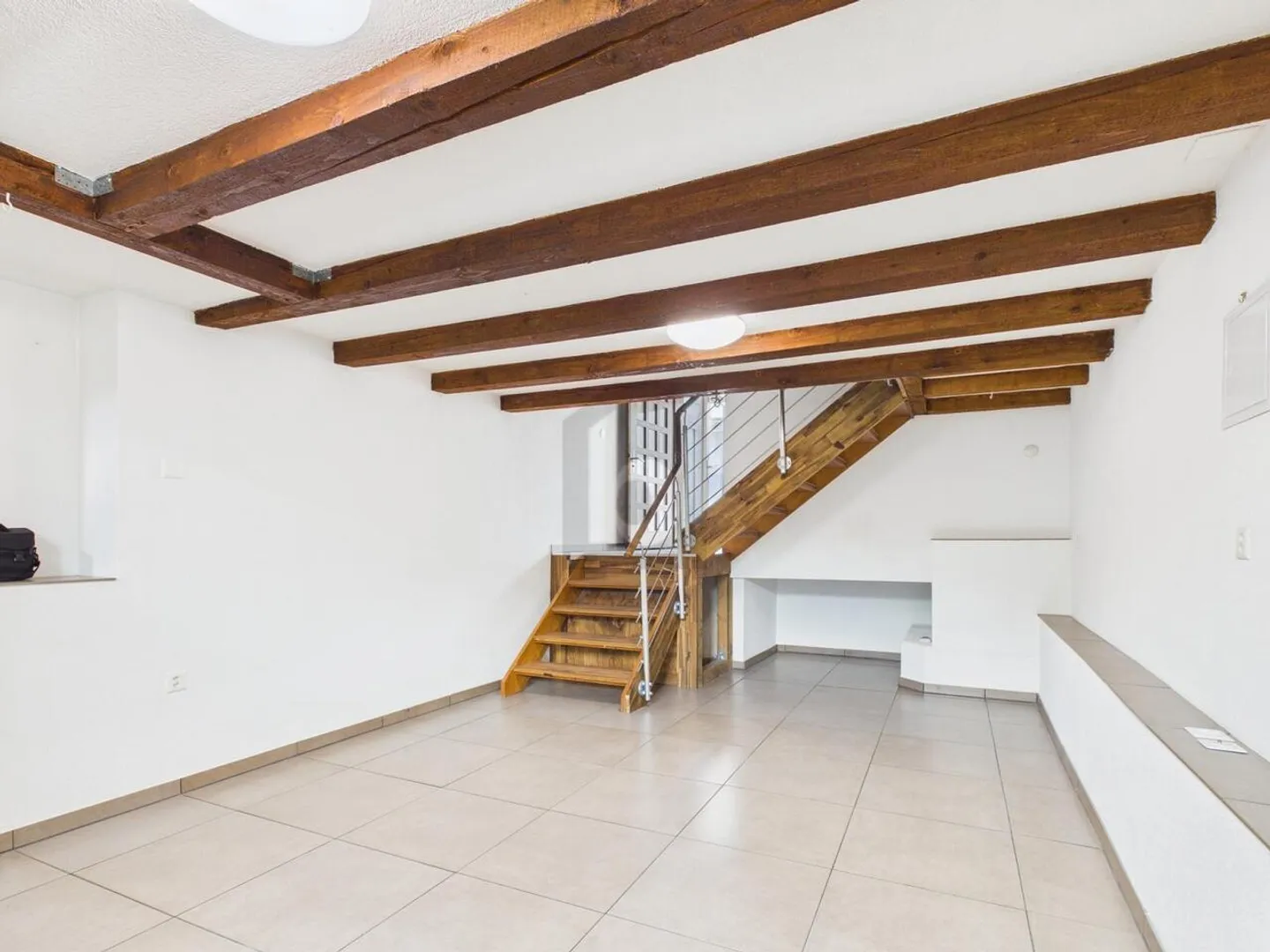 Charming Maisonette with Garden - Photo 3 of 6