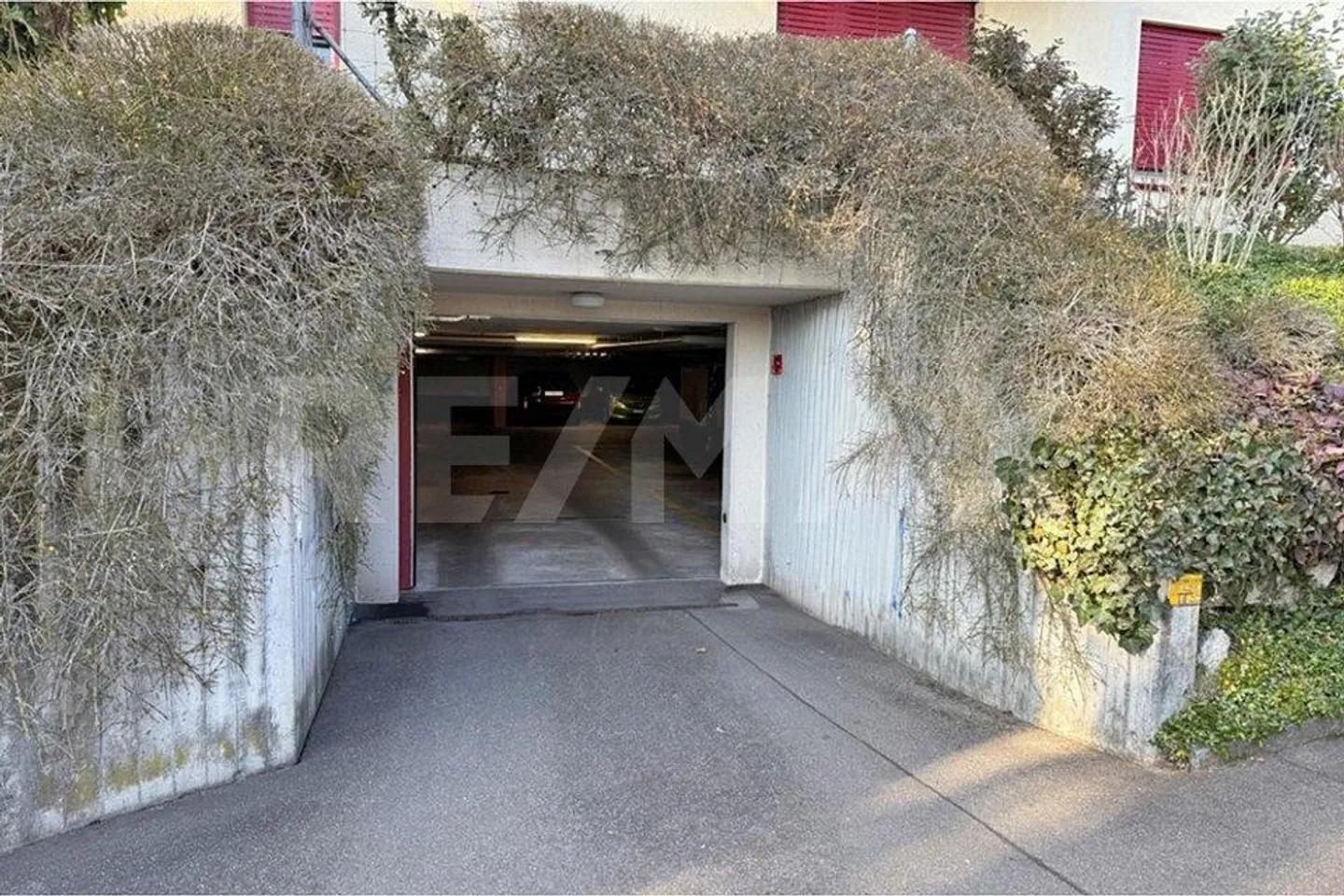 Tiefgaragenplatz in Zürich-Höngg - Foto 5 von 7